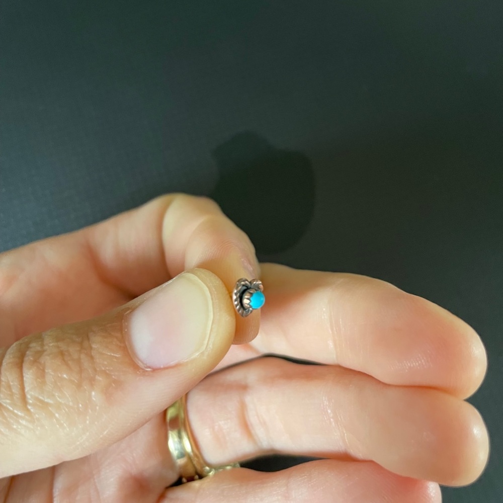 Vintage Heart Turquoise Body Earring - Picture 2 of 4